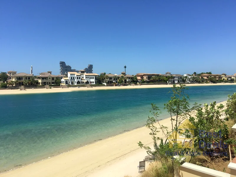 Palm Jumeirah , 4bedrooms+Maids Central Rotunda,Garden Home63654982421250110