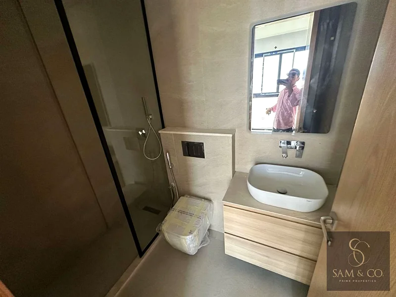Road View|Modern 2 Bed|Ready to Move|Freehold63879843047425111