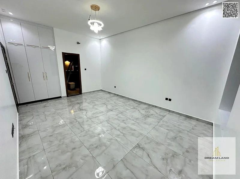 فيلا فاخرة للبيع، بثلاث غرف نوم رئيسية مع خزائن مدمجة63902007841282113