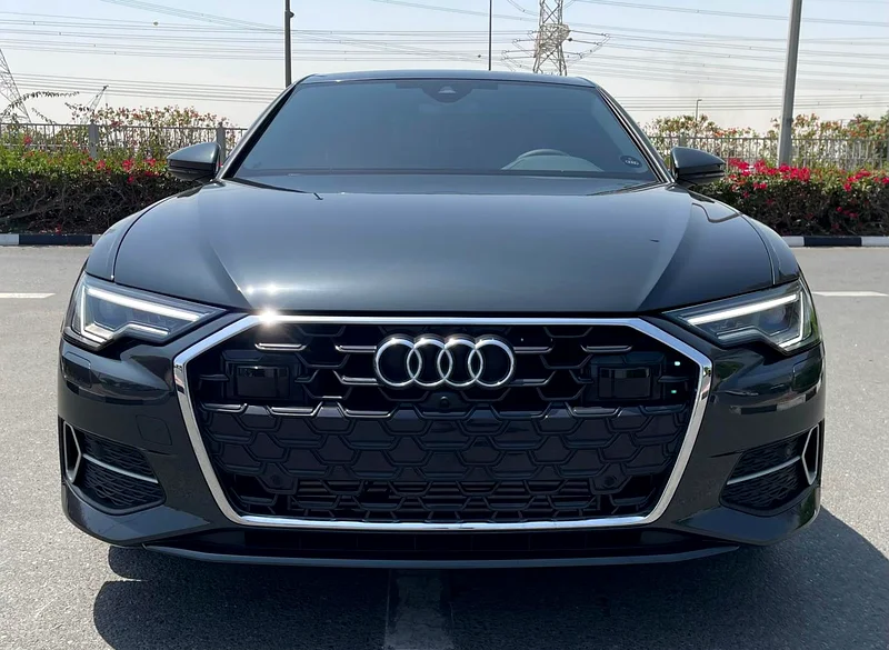 أودي A6 40 TFSI خيار كامل مع ضمان وخدمة 2025 GCC63612080512643111