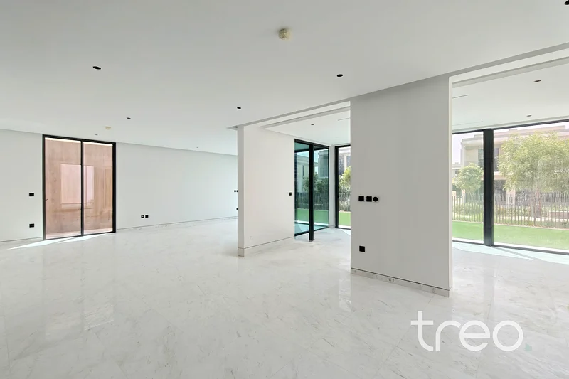 Upgraded  |  Pool option  |  Extended63736528546818113