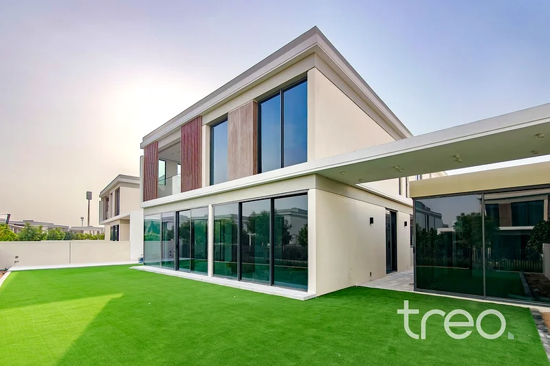 Upgraded  |  Pool option  |  Extended63736528546818110