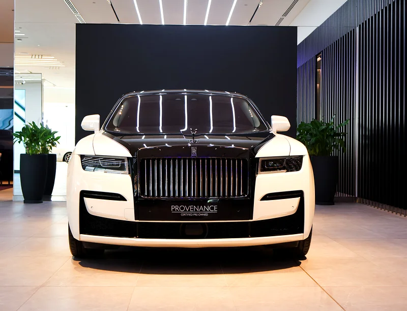 Rolls-Royce Black Badge Ghost Model Year 2022 | 13,166 km63612065906947112