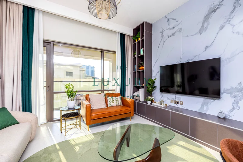 Fully Furnished | Vacant | Lagoon Access64024404657282112