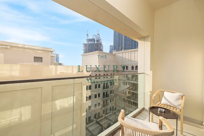 Fully Furnished | Vacant | Lagoon Access64024404657282113