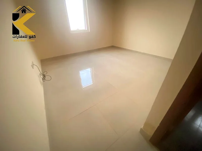 شقة واسعة مكونة من 3 غرف نوم للإيجار السنوي في الجرف – بالقرب من محكمة عجمان والمدارس63715301585537112