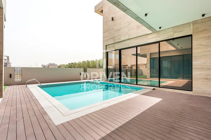 Corner Plot | Park Views | Pool with Jacuzzi63931821787778111