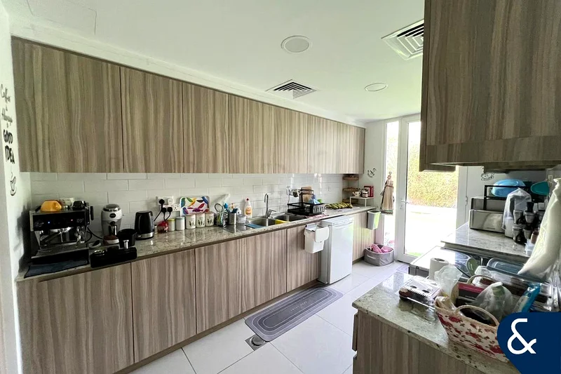 Corner Unit | Single Row | Brand New 4 Bed63731086336515113