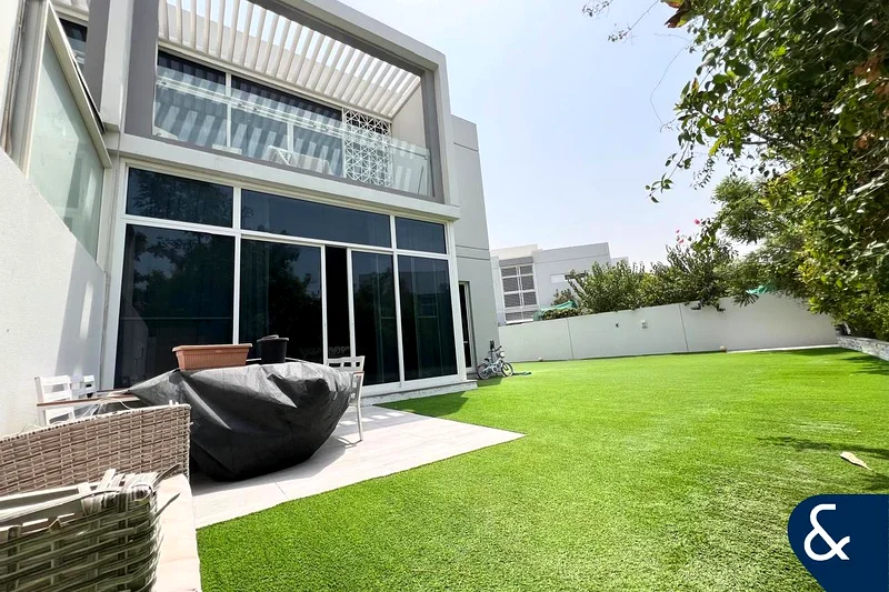 Corner Unit | Single Row | Brand New 4 Bed63731086336515111