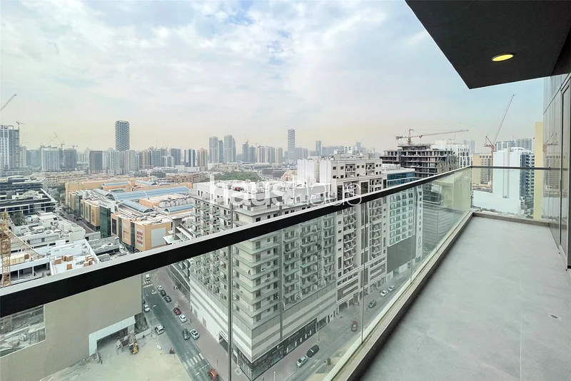 تصميم واسع | طابق عالي | جديد بالكامل63798721883139112