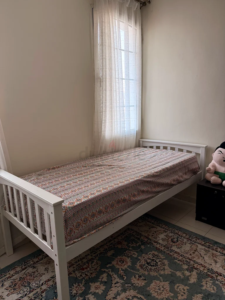 مساحة سرير تنفيذية فقط للمسلمين63798123815681110