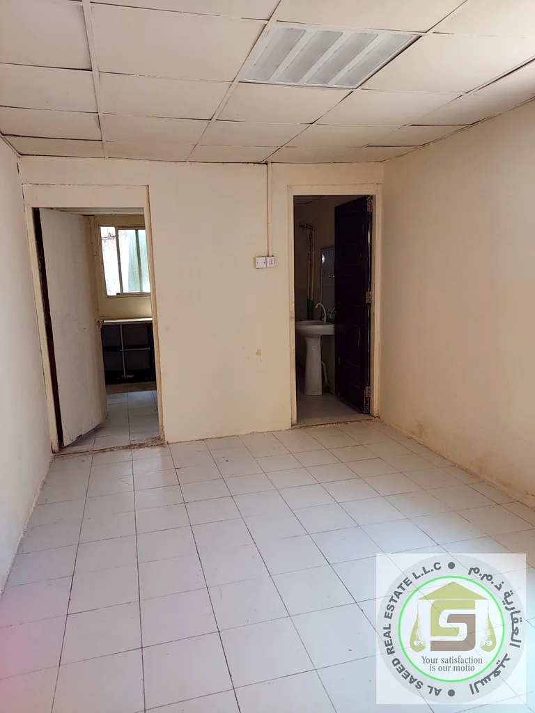 1BHK63718756551811113