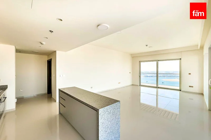 Full Palm Views | 3BR Unfurnished | Private Beach63734161386370114