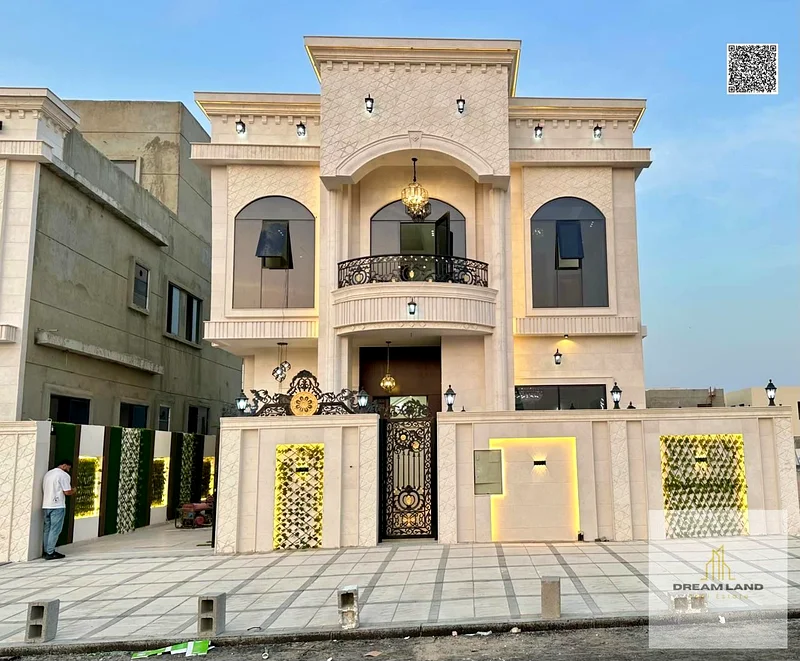 Including registration and ownership fees, two floors and a roof, stone facade, classic design, central air conditioning63902754565379110