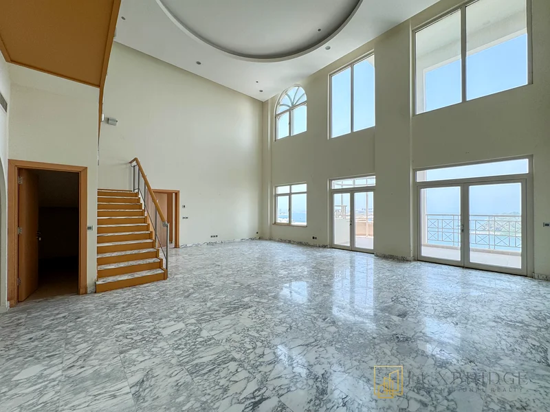 شاغرة | غير مفروشة | فاخرة63804876184323111