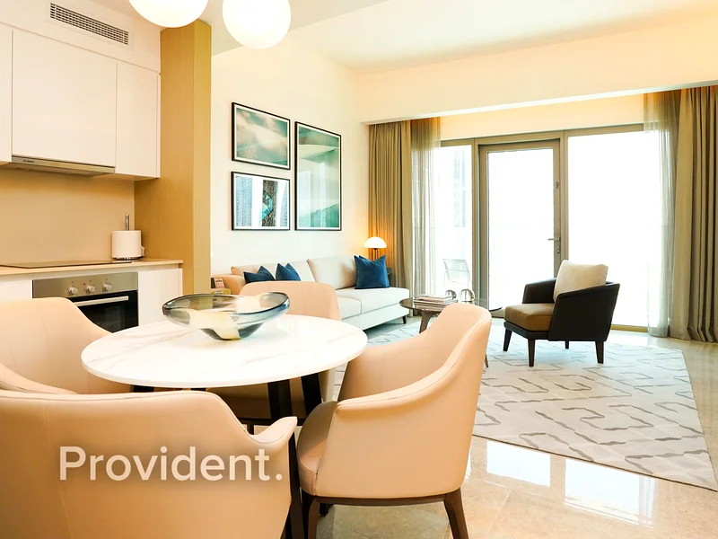 Fully Furnished | Park and Sea View | Luxury64028667498627114