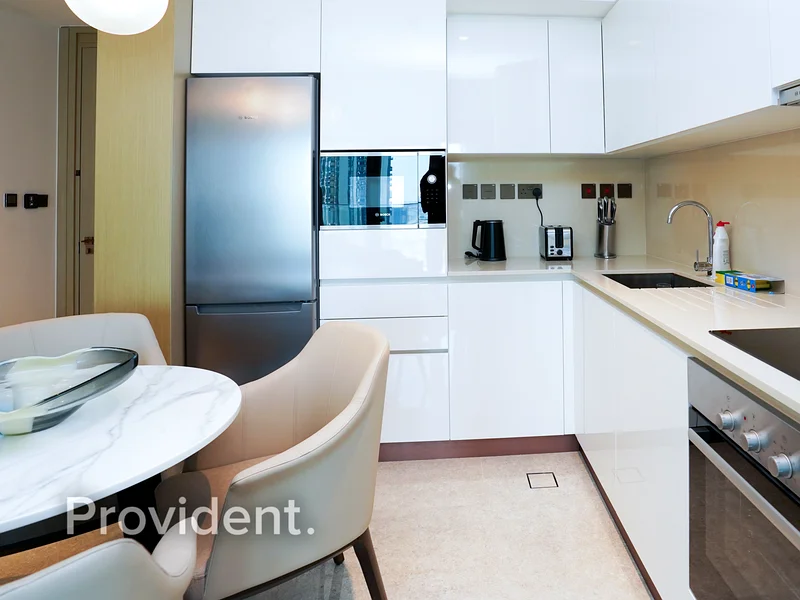 Fully Furnished | Park and Sea View | Luxury64028667498627113