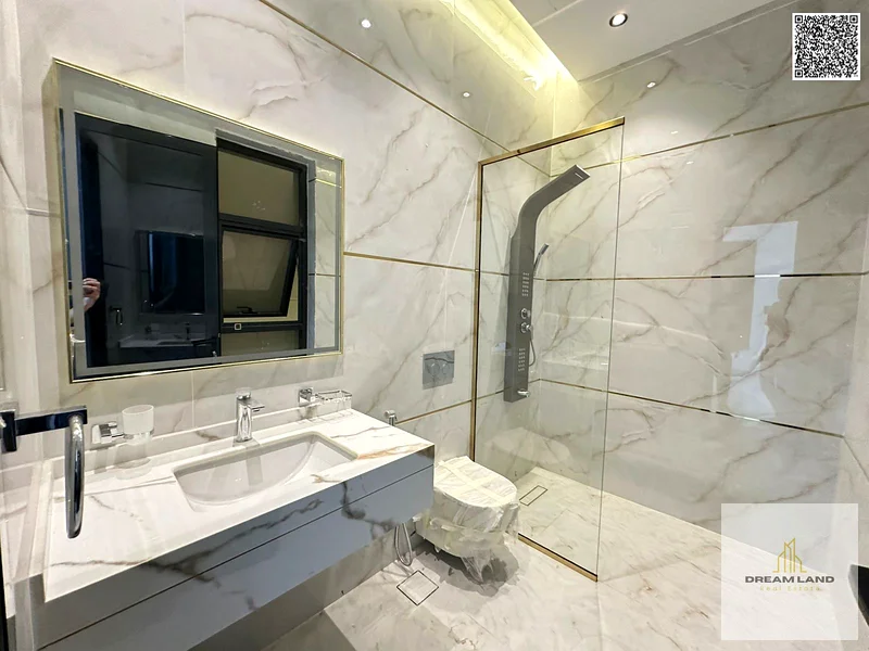 A villa at a price including registration and ownership fees on the main street, ready for occupancy in the most prestigious areas of Ajman, freehold63913890503171114