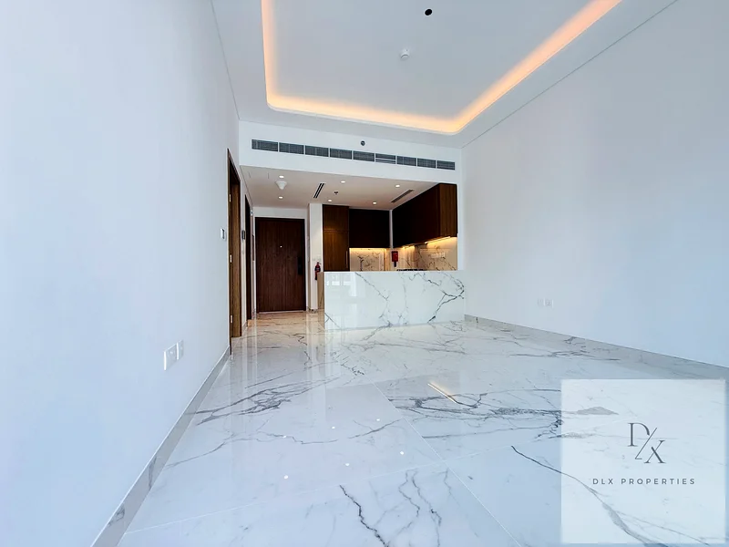 كاملة جديدة | واسعة | بدون مبرد63800513336321111