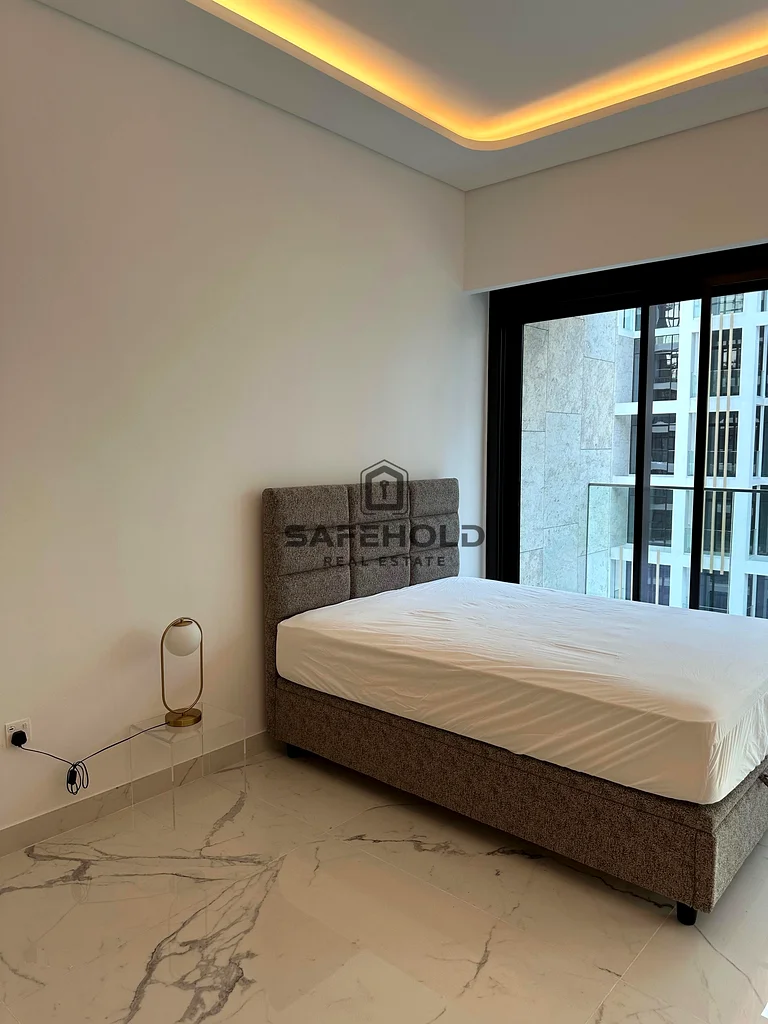 MORDEN FURNISHING | BALCONY VIEWS | 12 CHEQS63801246539011113
