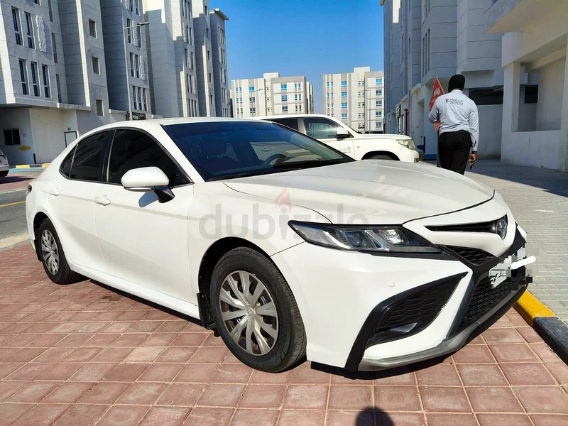 Toyota Camry 2020 hybrid LE (GCC) khaleej63612450138242111