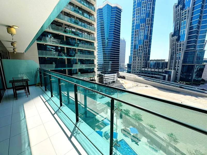 Luxury 1-BR Apartment with Pool View in Merano Tower, Business Bay63791445122561110