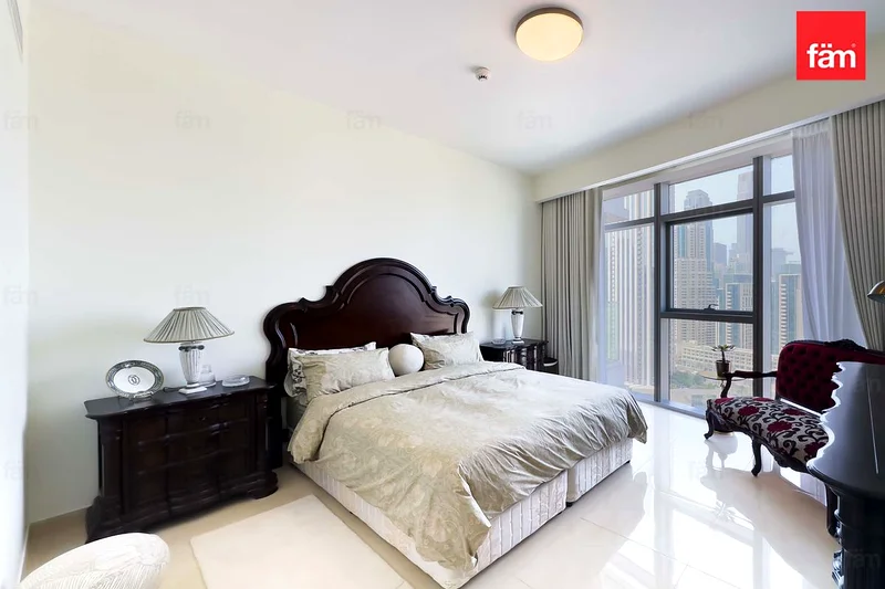 طابق عالي | إطلالة برج خليفة | تصميم فاخر63771015920131114