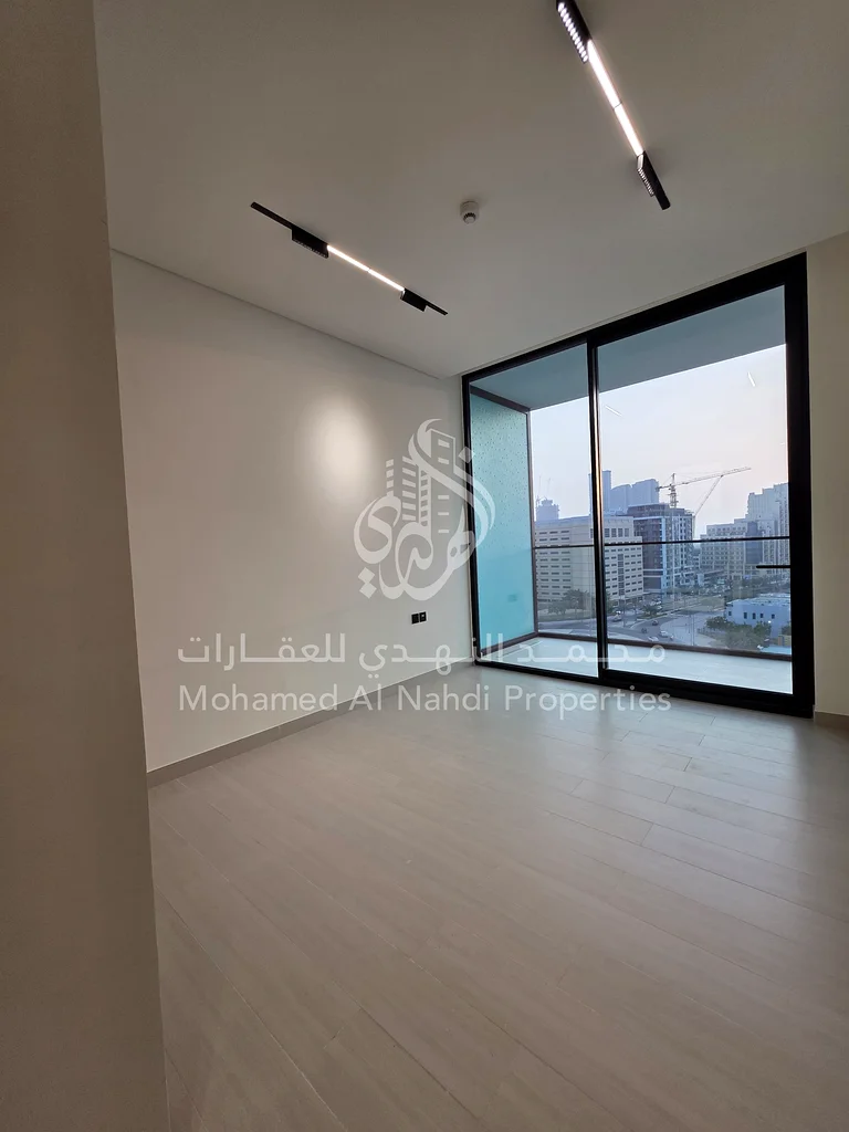 شقة جديدة أنيقة مؤثثة بالكامل63785792953729112