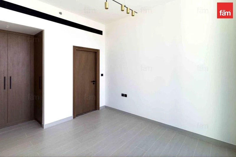 مقابل الحديقة | منزل معاصر جديد63787493749123114