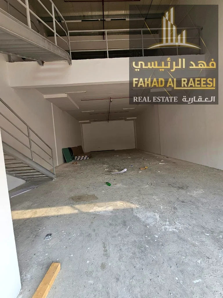 فرصة ذهبية للحصول على مستودع واسع مع كهرباء عالية بسعر ممتاز.63613993517825111