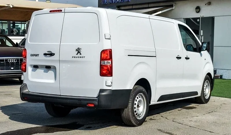Expert Expert H1L3 2.0D Aut. 3 Seater63613735095938113