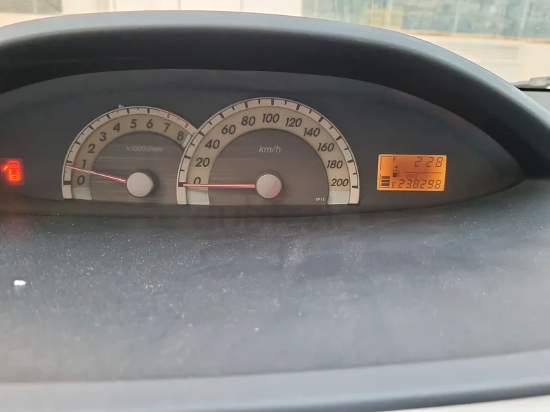 Toyota yaris 200863612448839939114