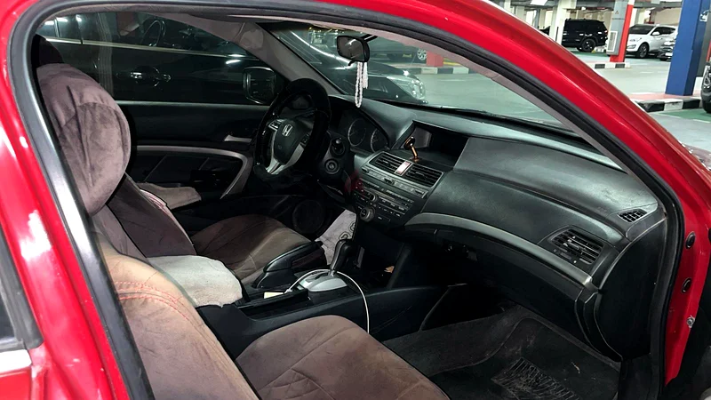 Honda Accord Coupe 4cylinder / 2.4L, Red63612064031619113