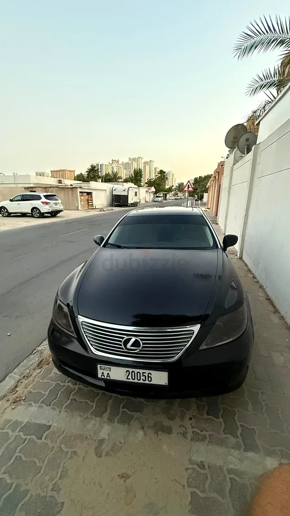 Lexus ls 46063613736756737114