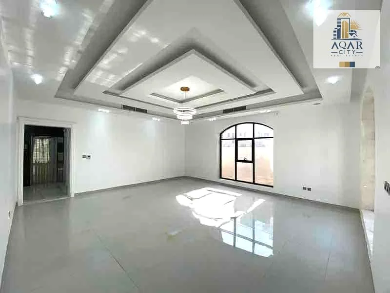 فيلا سكنية فاخرة للبيع بتصميم قصر، 7 غرف، متضمنة رسوم التسجيل وتكييف وهواء ومصعد63871640923779113