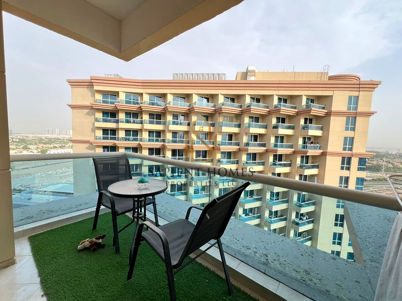 High Floor - Spacious Layout ! Balcony ! Rented64030080498435114