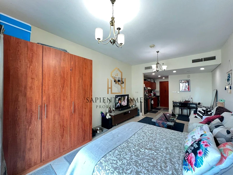 High Floor - Spacious Layout ! Balcony ! Rented64030080498435110
