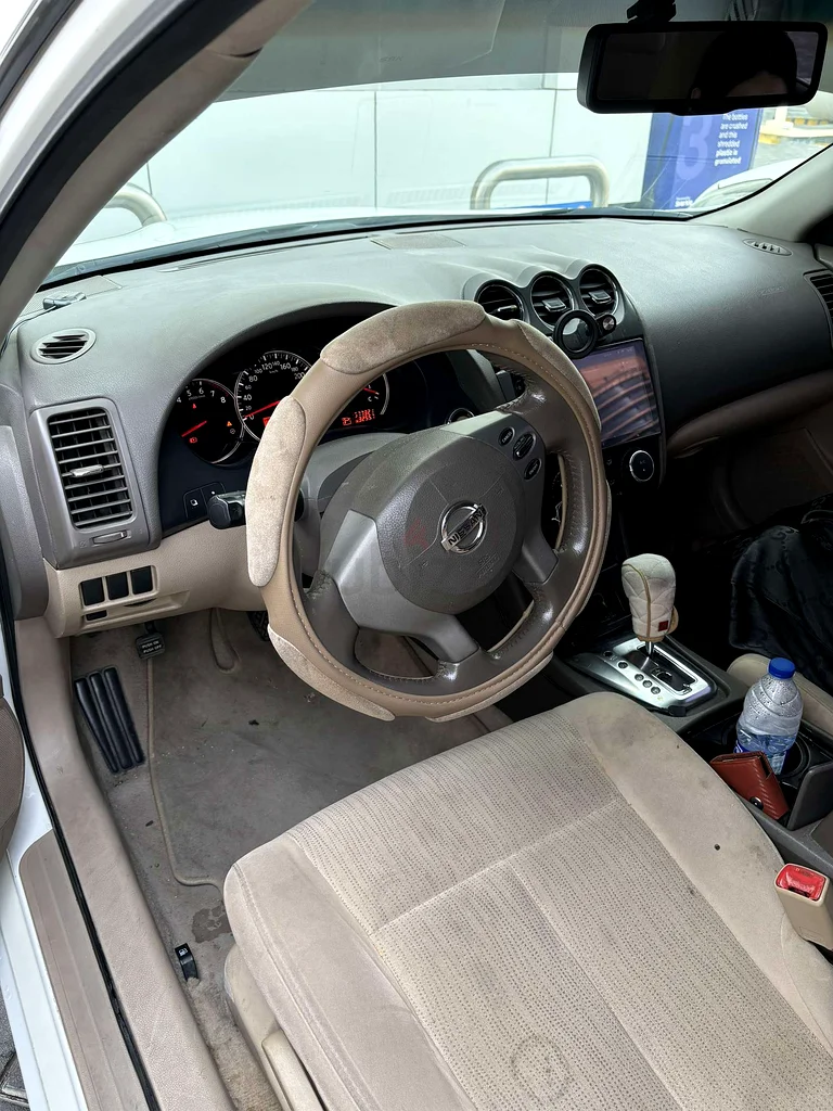 نيسان ألتيما محفوظة جيدًا63613130366465112