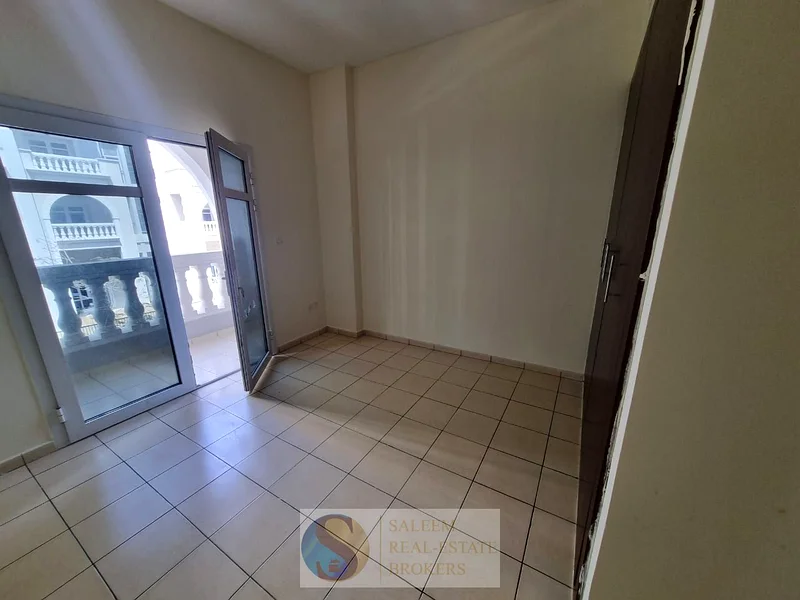 شقة من غرفة نوم واحدة للايجار في أوتوم 1 بمنطقة JVC بموقع مميز63781417202561111