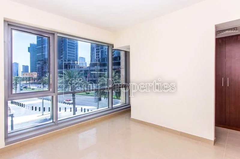 المنطقة التجارية | غرفة الخادمة | تراس كبير63770141001602110