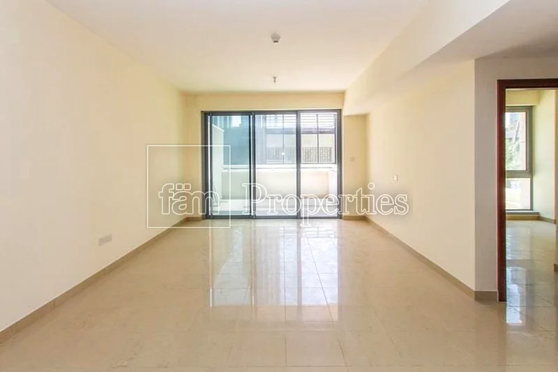 المنطقة التجارية | غرفة الخادمة | تراس كبير63770141001602112
