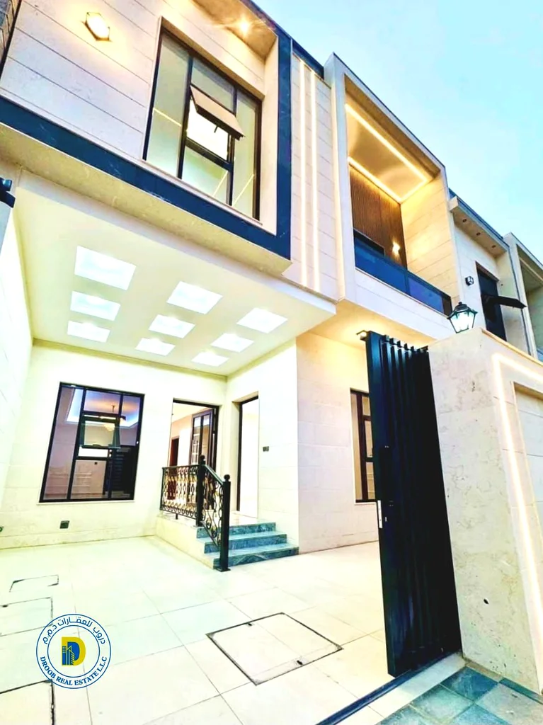 تُباع في منطقة الحيلو 2، تاون هاوس حديثة مكونة من 5 غرف وسطح63903069347330111