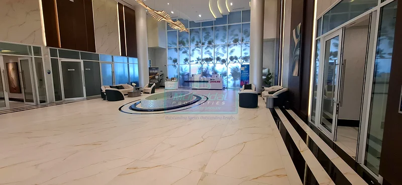 جديد بالكامل | مؤثث بالكامل | شرفة كبيرة جدًا | وسائل راحة مميزة في جميع الأنحاء63807671403778112