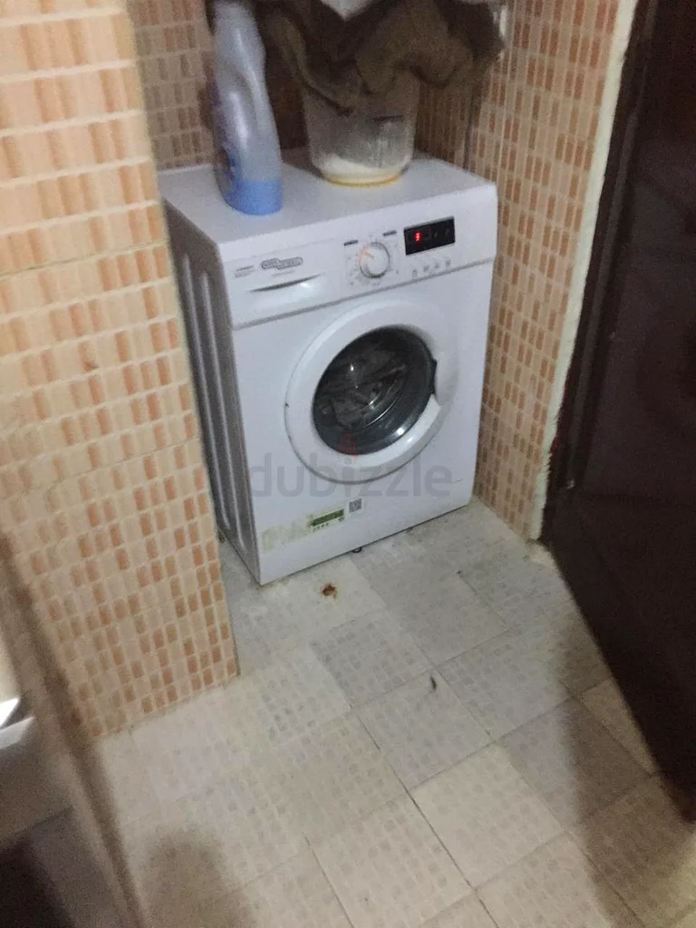 مساحة سرير متوفرة للإيجار الشهري63797397951235111