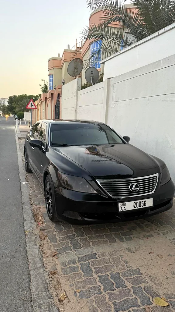 Lexus ls 46063613736756737110