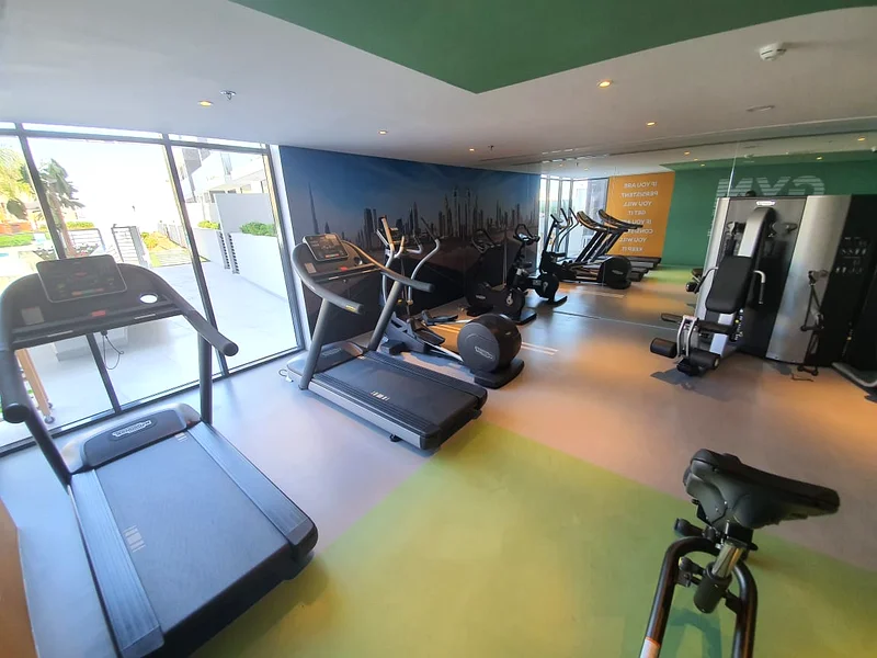LOWEST PRICE STUDIO W/ BALCONY - NO SEPARATE CHILLER63778781693954111