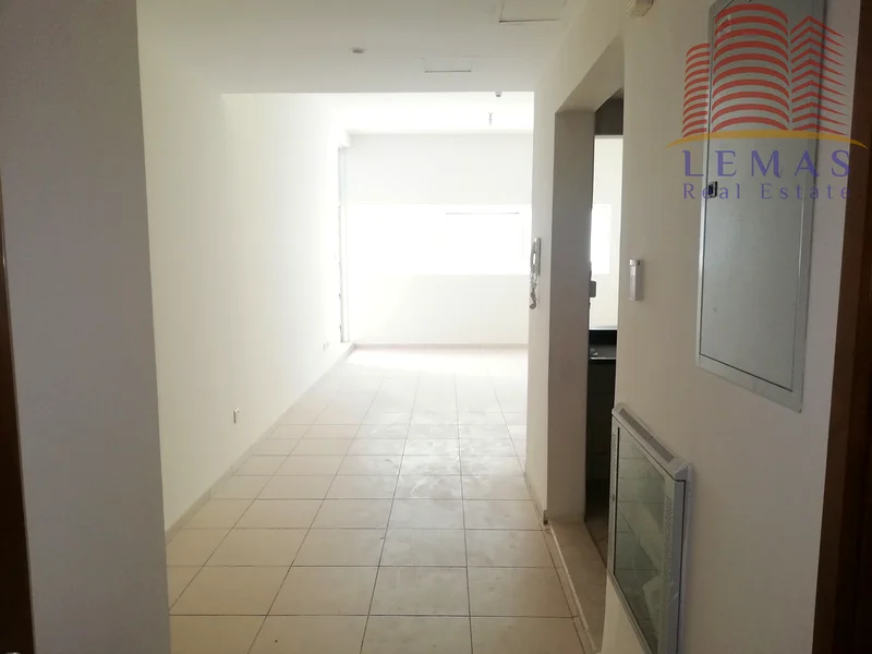 شقة مكونة من غرفتين للبيع بالتقسيط، بإطلالة جزئية على البحر63888278046851114