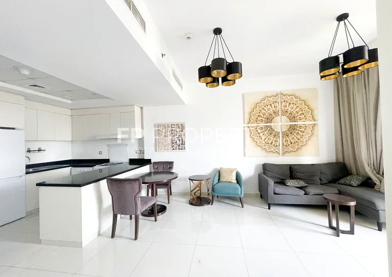 Fully Furnished | Spacious Layout | Community View63784718062721111