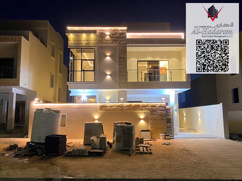 villa for sale distinctive on the main street, directly from the owner,  in Al Helio 263907590059009110