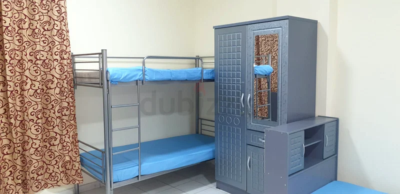 للشباب العرب - سرير بشقة بالحي الايطالي بالقرب من نستو63798014520194110